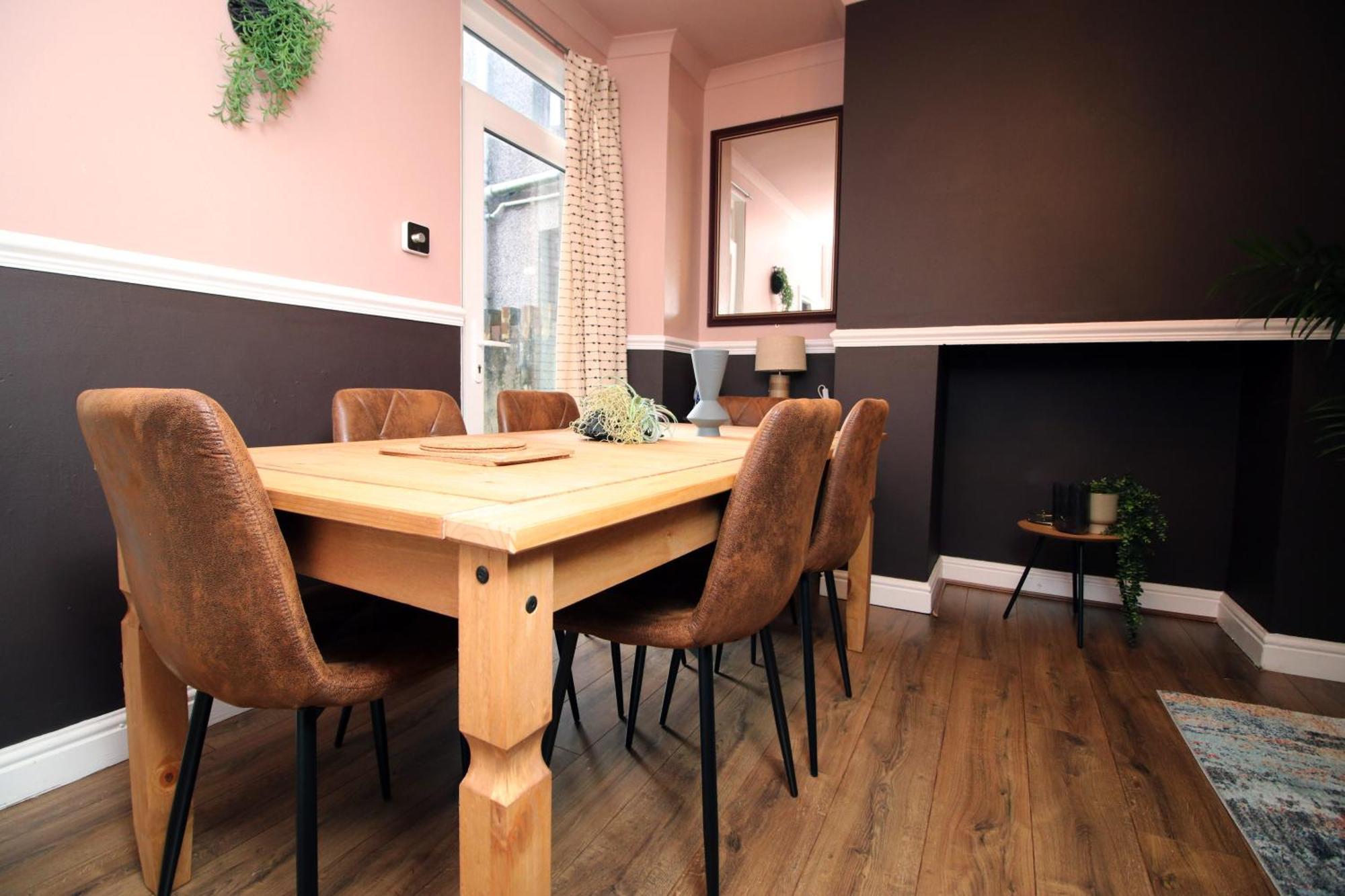 Cosy 3Br Home, Scenic Views, Ideal For Walks & Work Abertillery 외부 사진