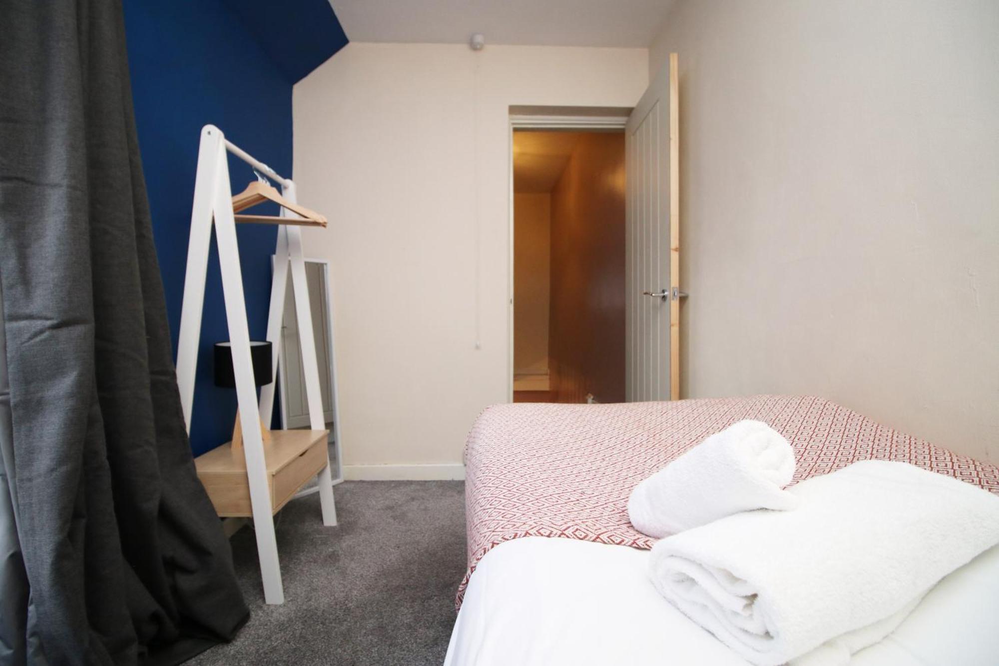 Cosy 3Br Home, Scenic Views, Ideal For Walks & Work Abertillery 외부 사진