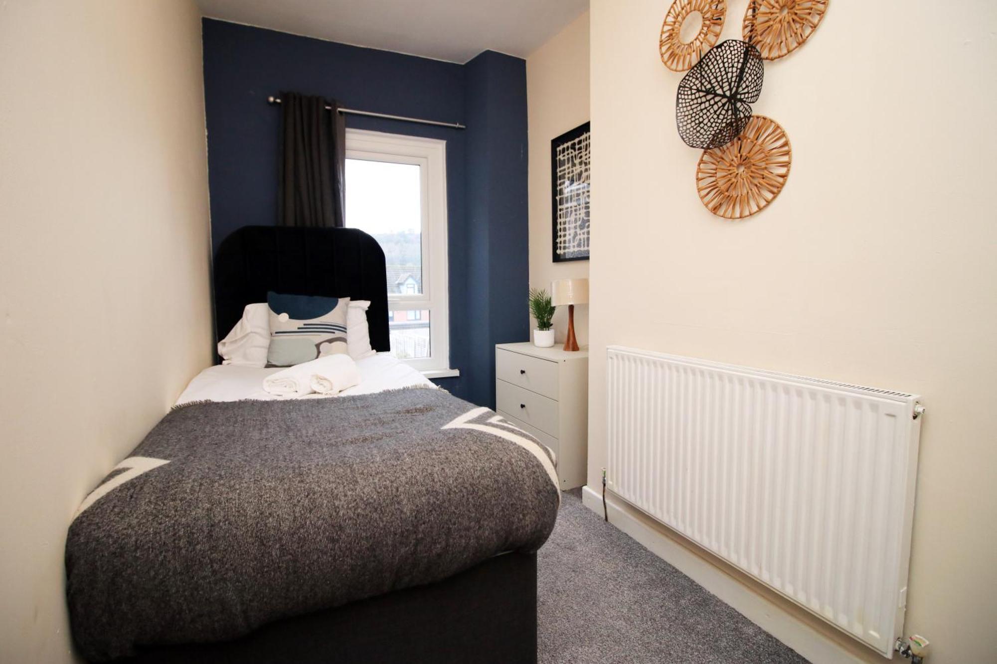 Cosy 3Br Home, Scenic Views, Ideal For Walks & Work Abertillery 외부 사진