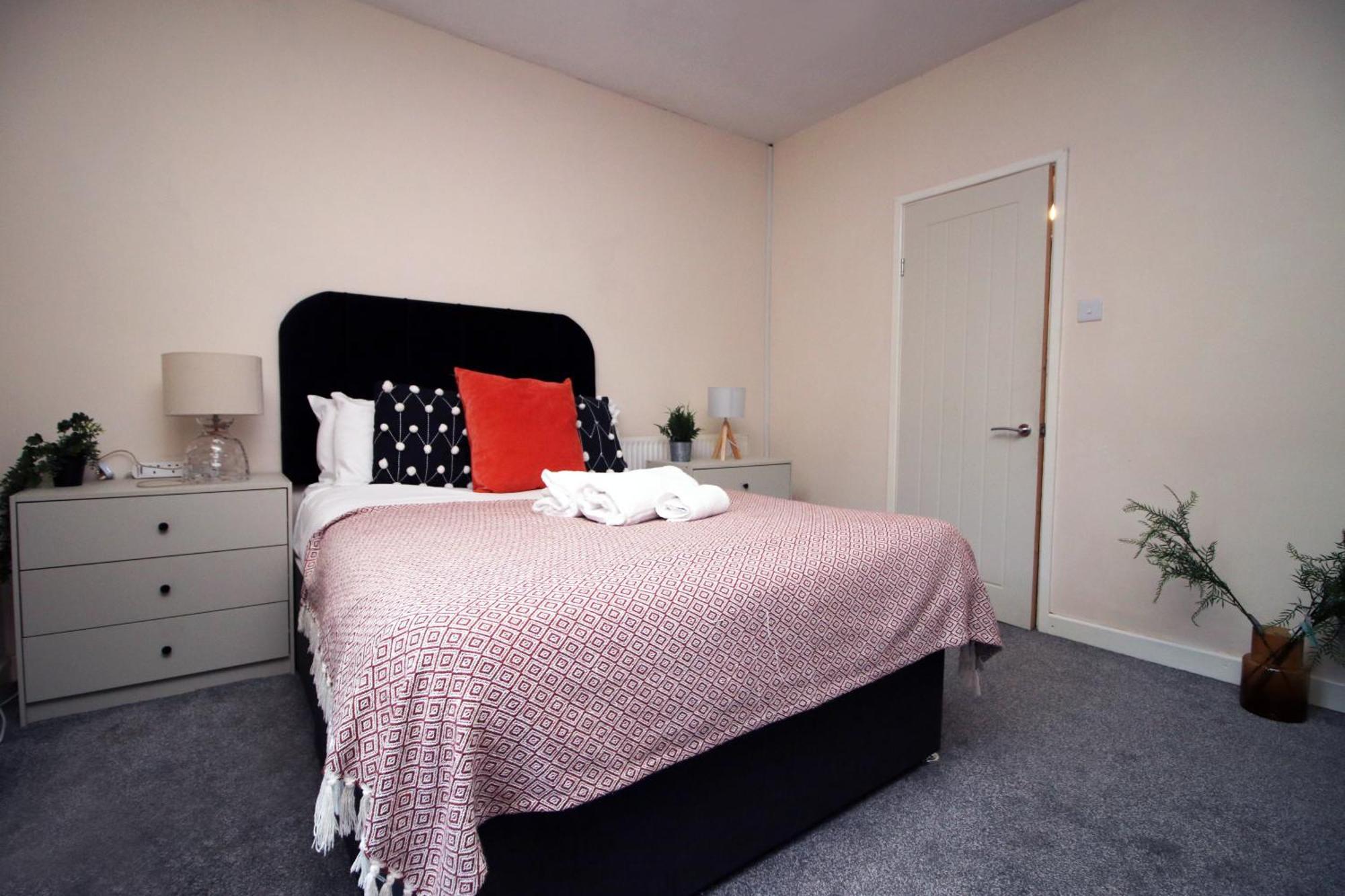 Cosy 3Br Home, Scenic Views, Ideal For Walks & Work Abertillery 외부 사진