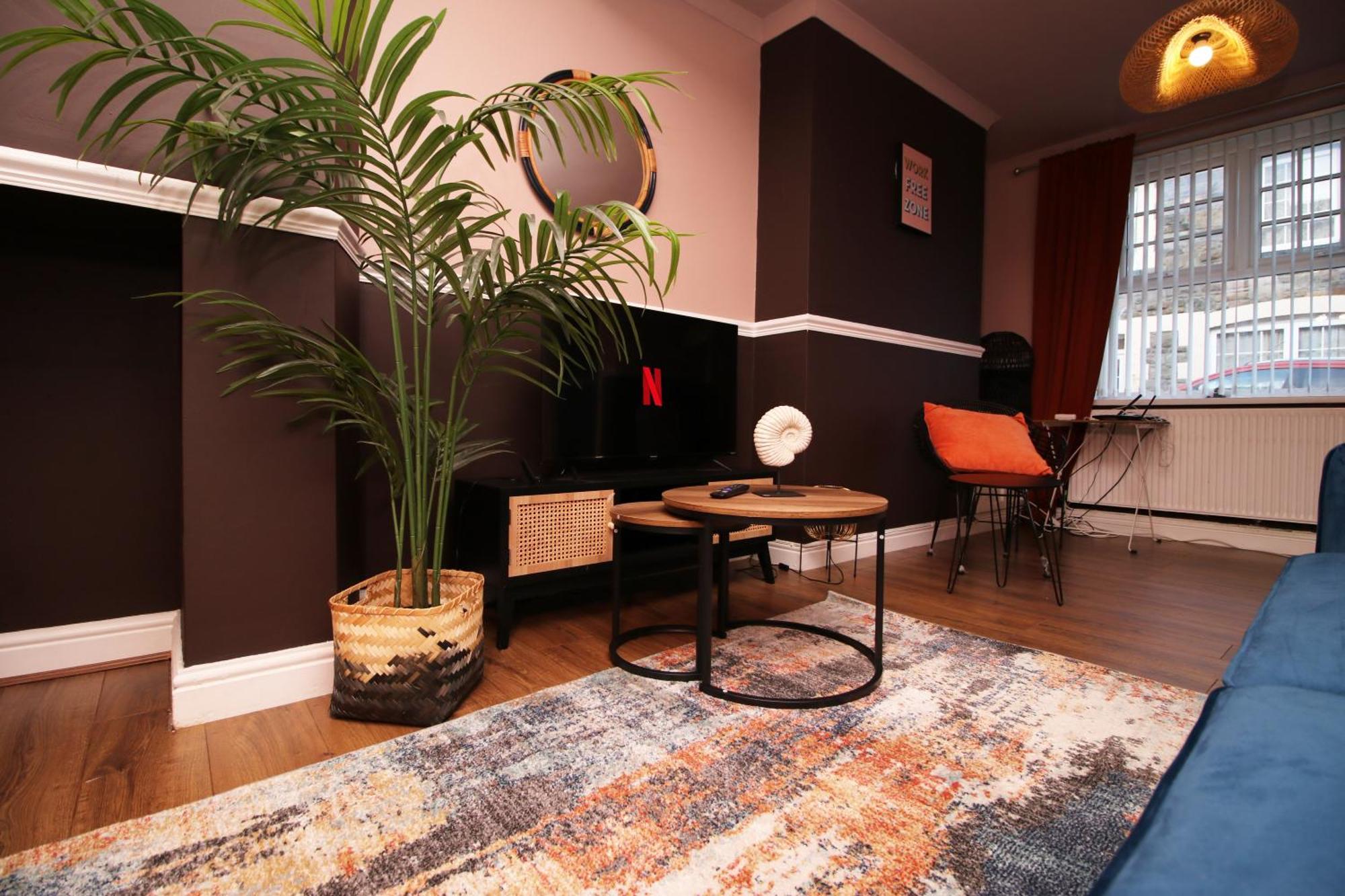 Cosy 3Br Home, Scenic Views, Ideal For Walks & Work Abertillery 외부 사진
